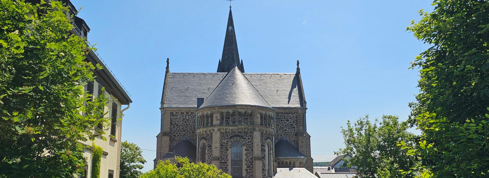 Kirche Miesenheim außen